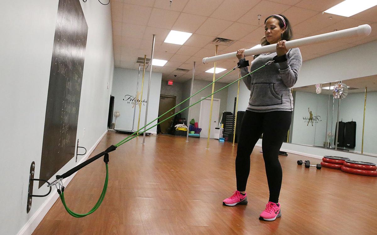 Your Workout Bicep curl with slosh pipe Living