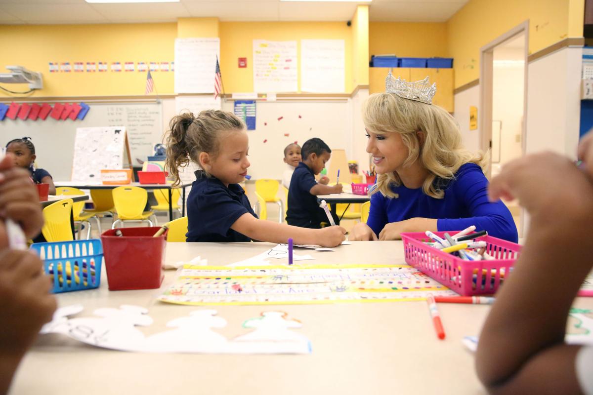 092716_nws_missamerica
