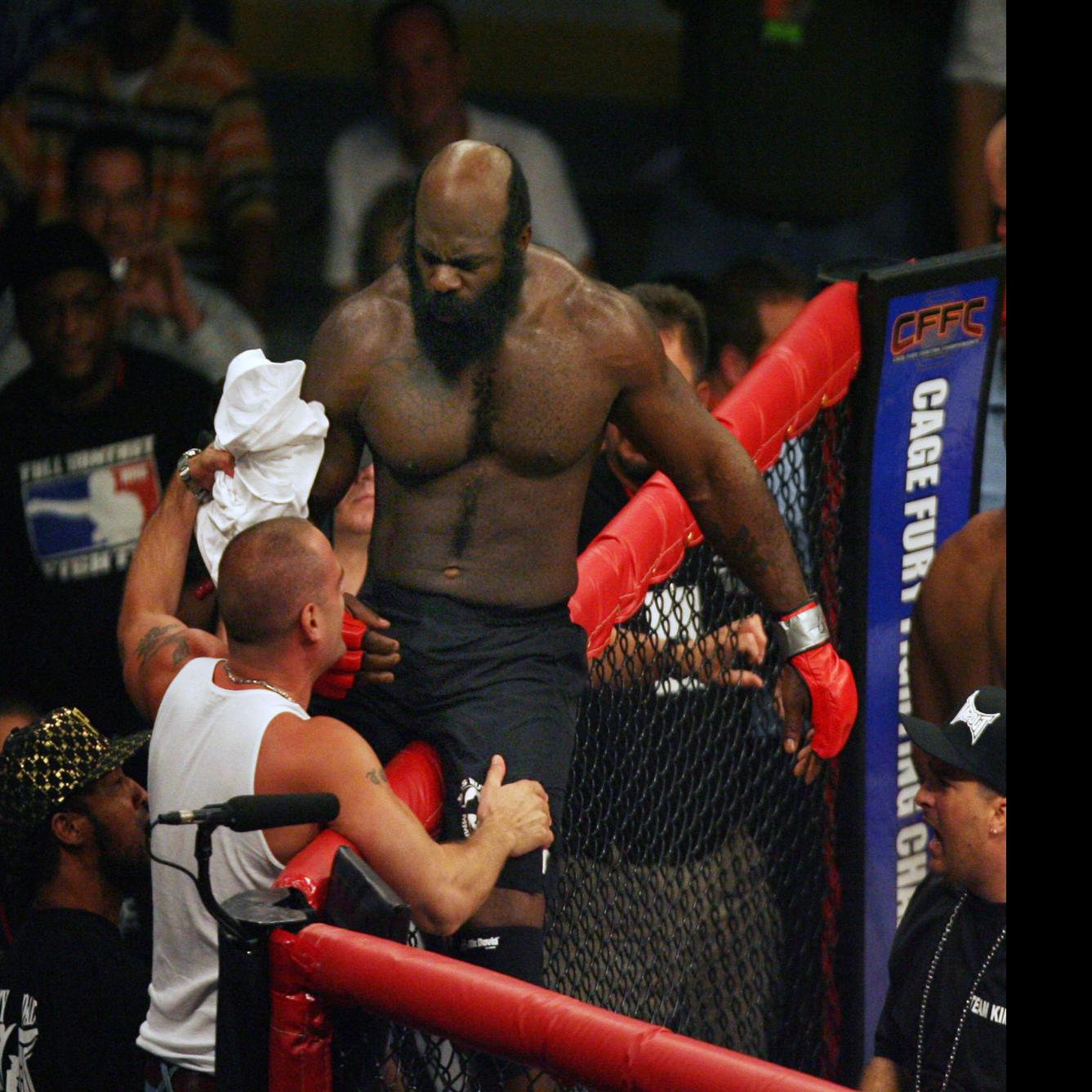 Kimbo Ready For Slice Of Mixed Martial Arts Fame Boxing Mma Pressofatlanticcity Com