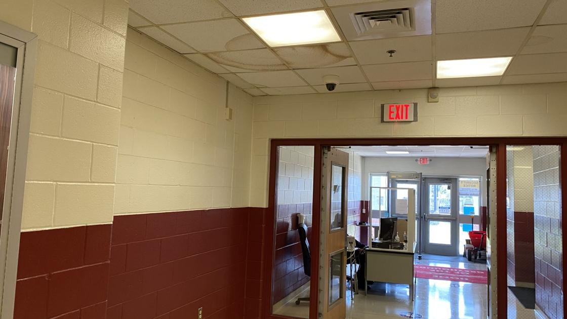 Pleasantville faculty board takes motion on yearslong mould, HVAC and roof issues | Training Pleasantville faculty board takes motion on yearslong mould, HVAC and roof issues | Training