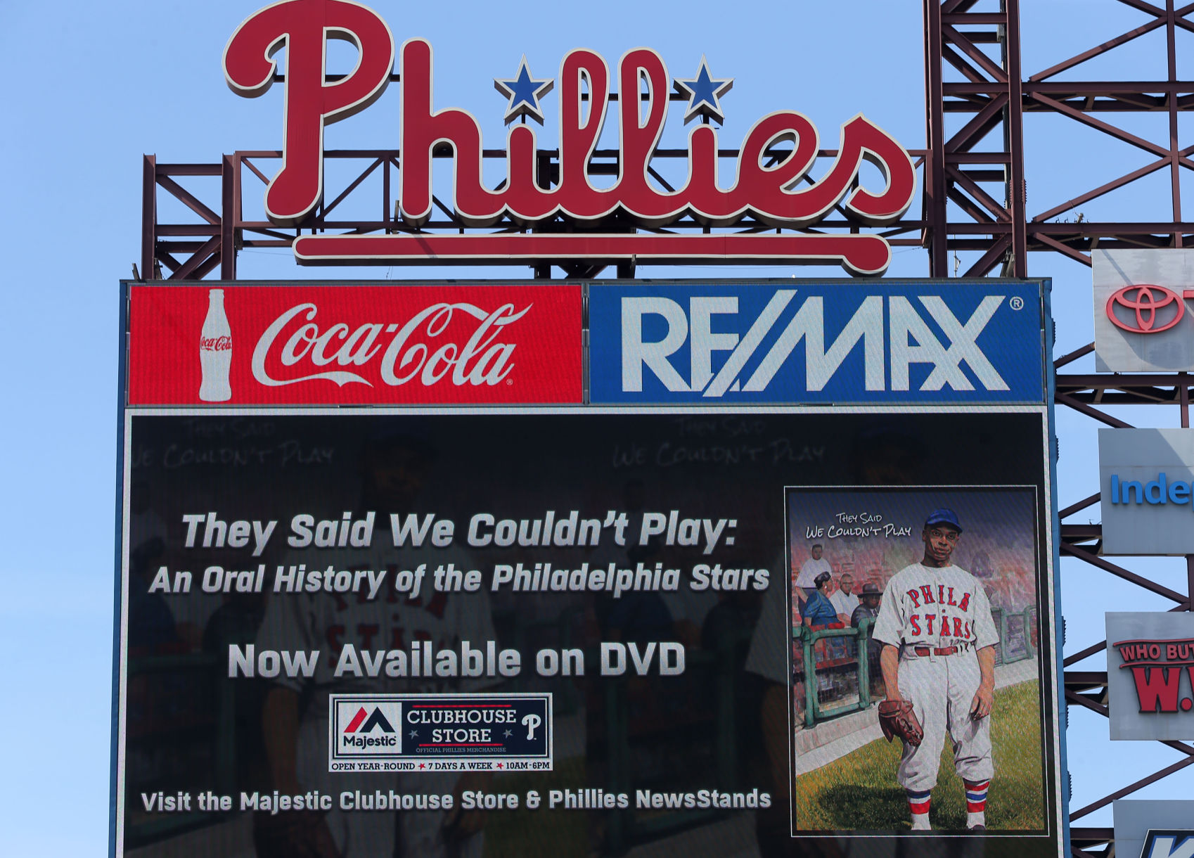phillies clubhouse store