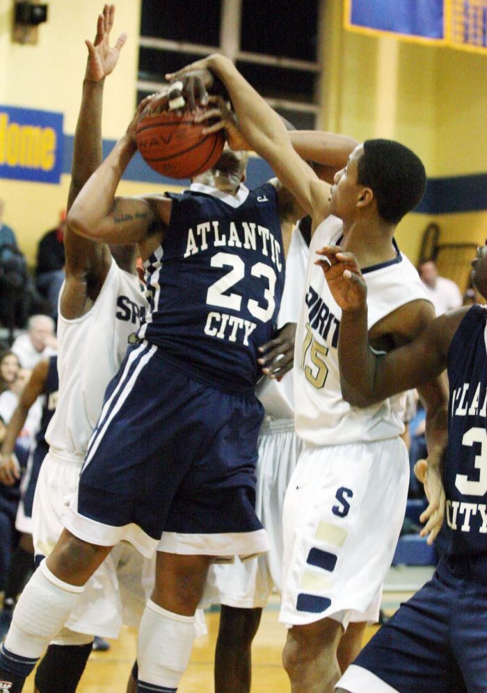 AC Holy Spirit boys basketball