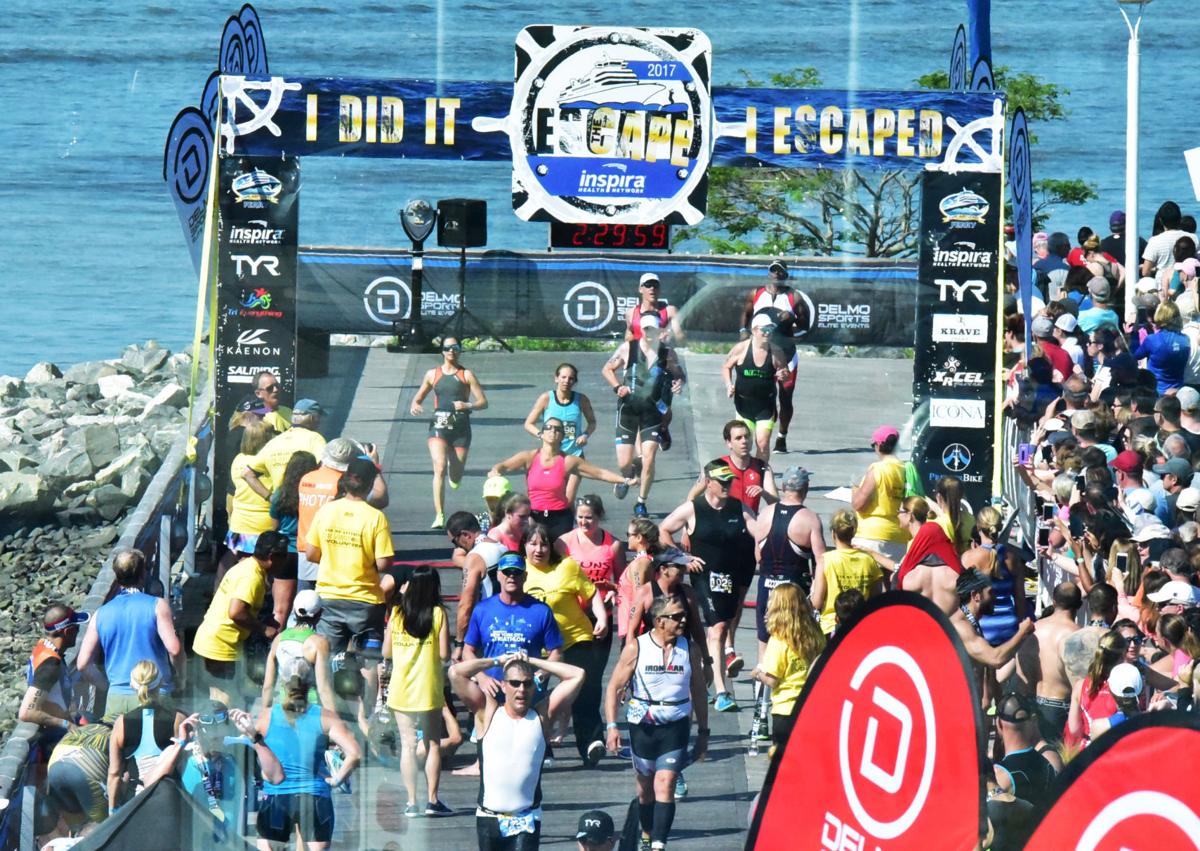 'Escape the Cape' triathlon Photo Galleries