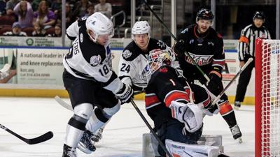 Jeffers re-signs with Wichita