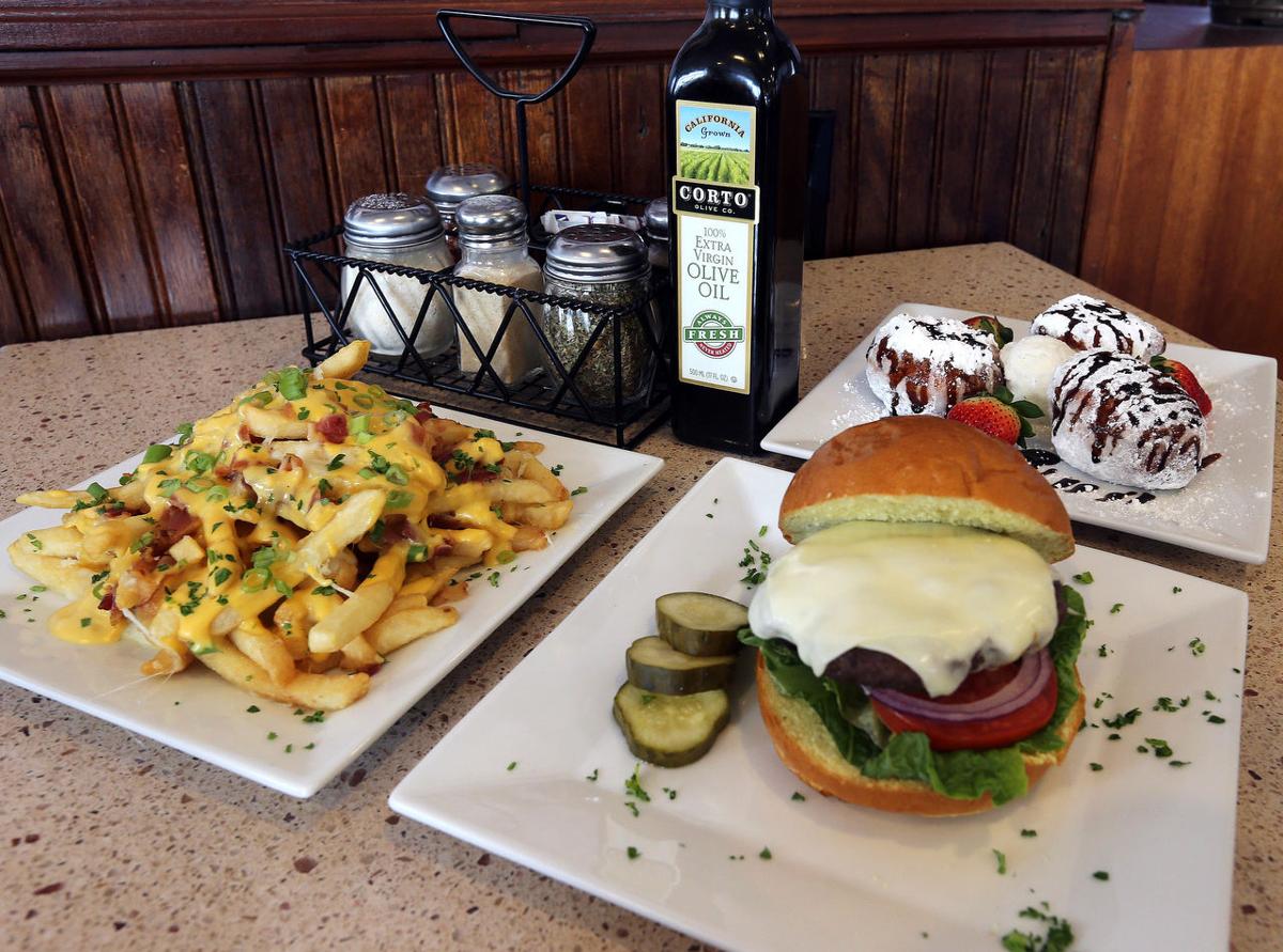 Roman’s Pizza House in North Cape May offers families a whole night out