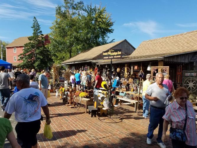 Vendors usher in fall at Smithville's Oktoberfest