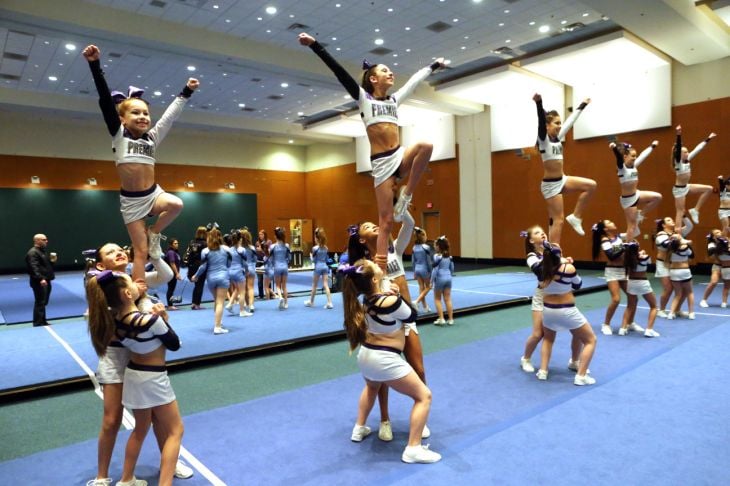 CHEERLEADING COMPETITION