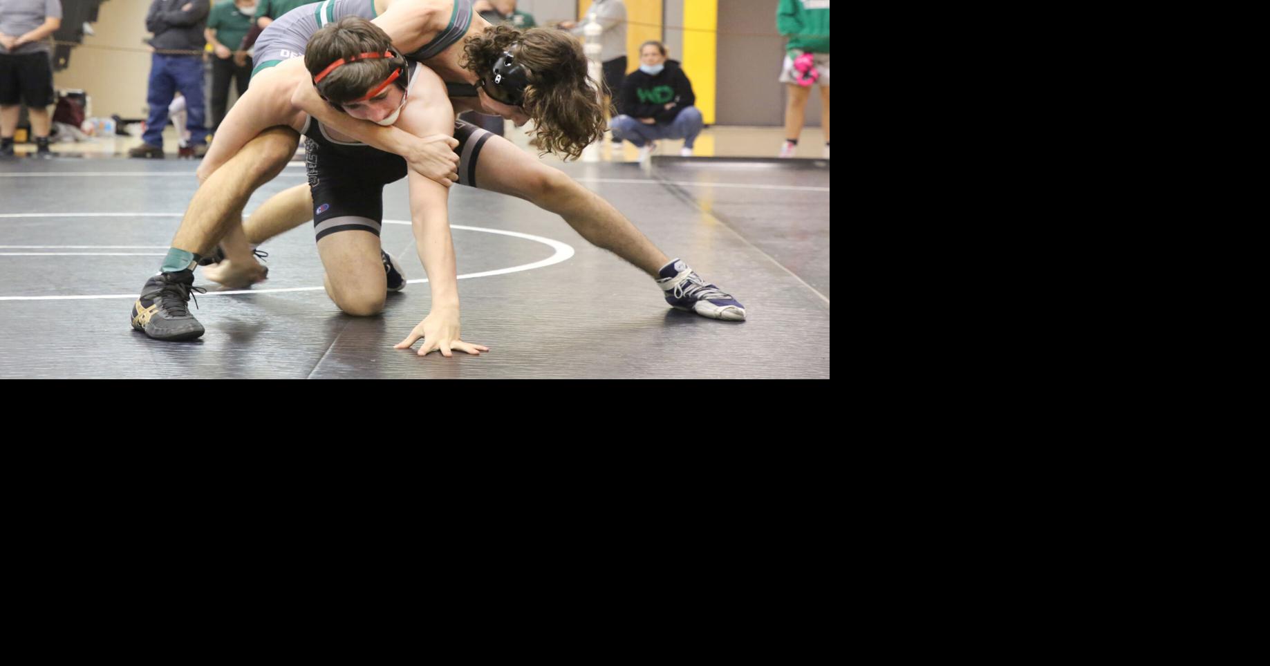 EHT's Art Marinelli one of many holiday wrestling tourneys