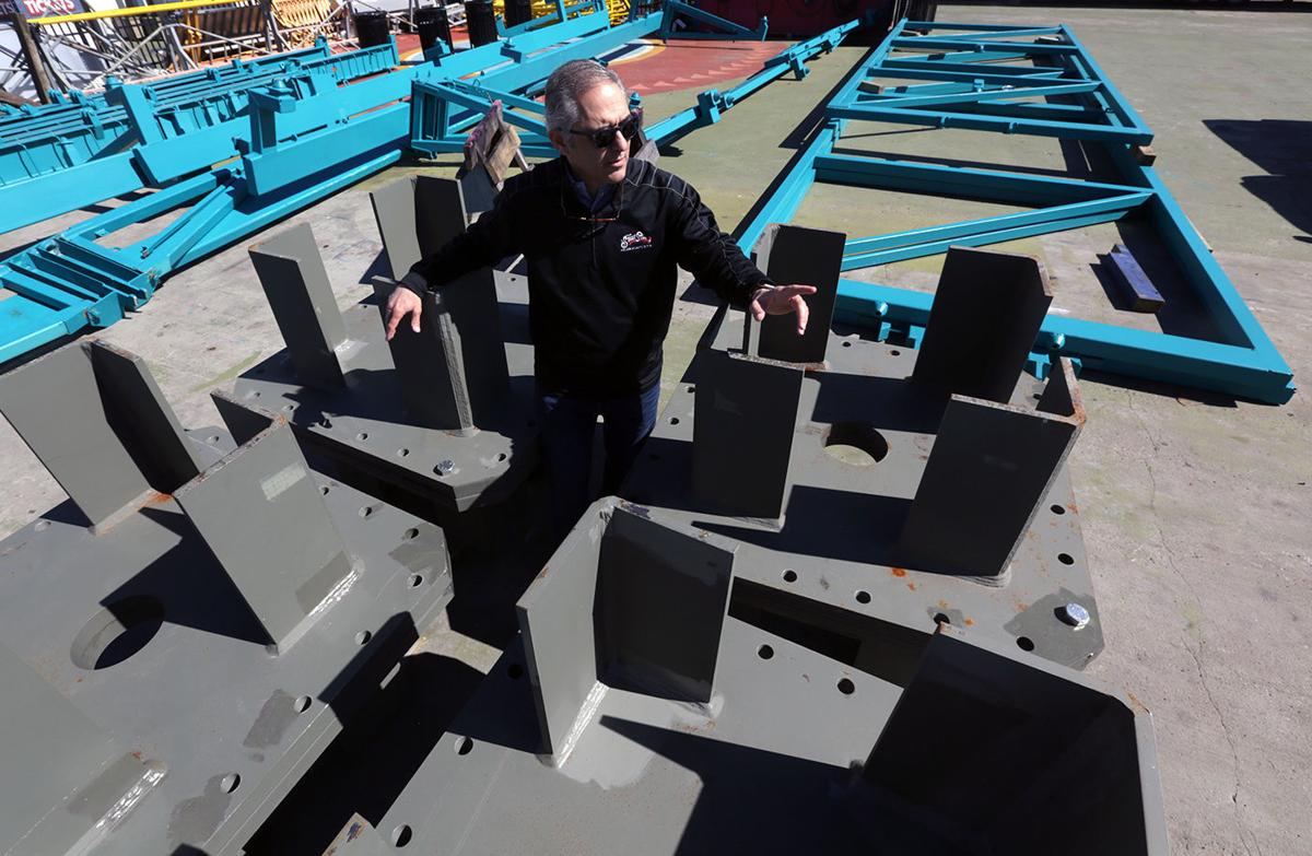 Steel Pier Observation Wheel construction