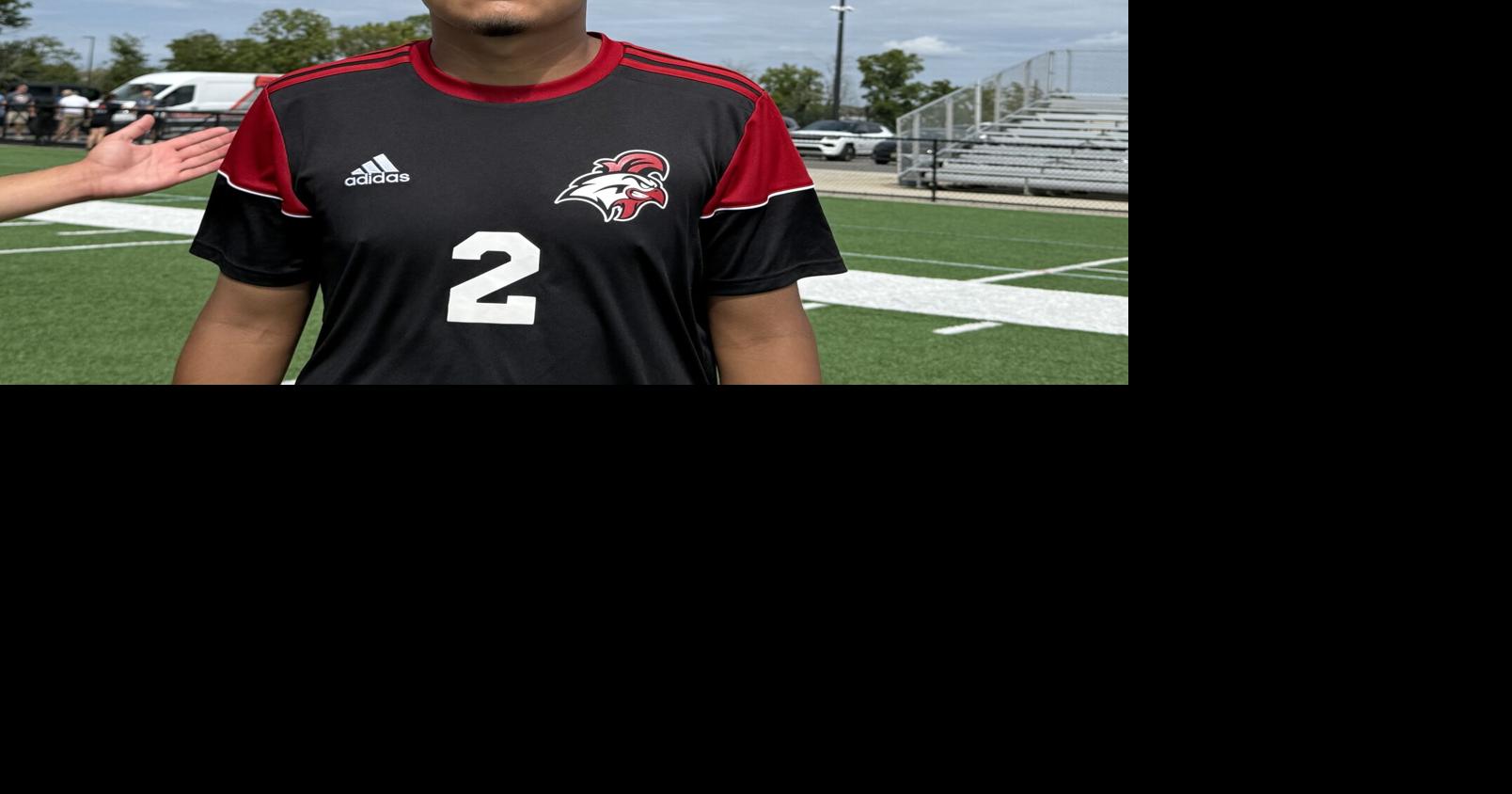 Alex Carreon Morales headshot
