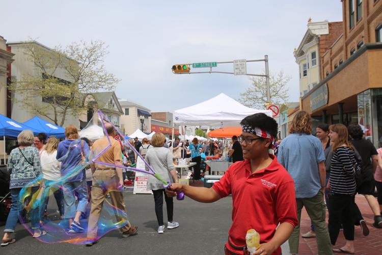 Crowds kick off summer at Ocean City Spring Block Party