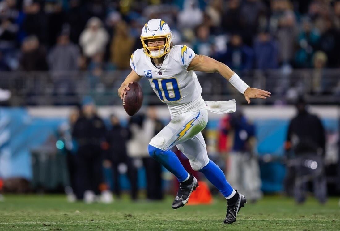 los angeles chargers qb