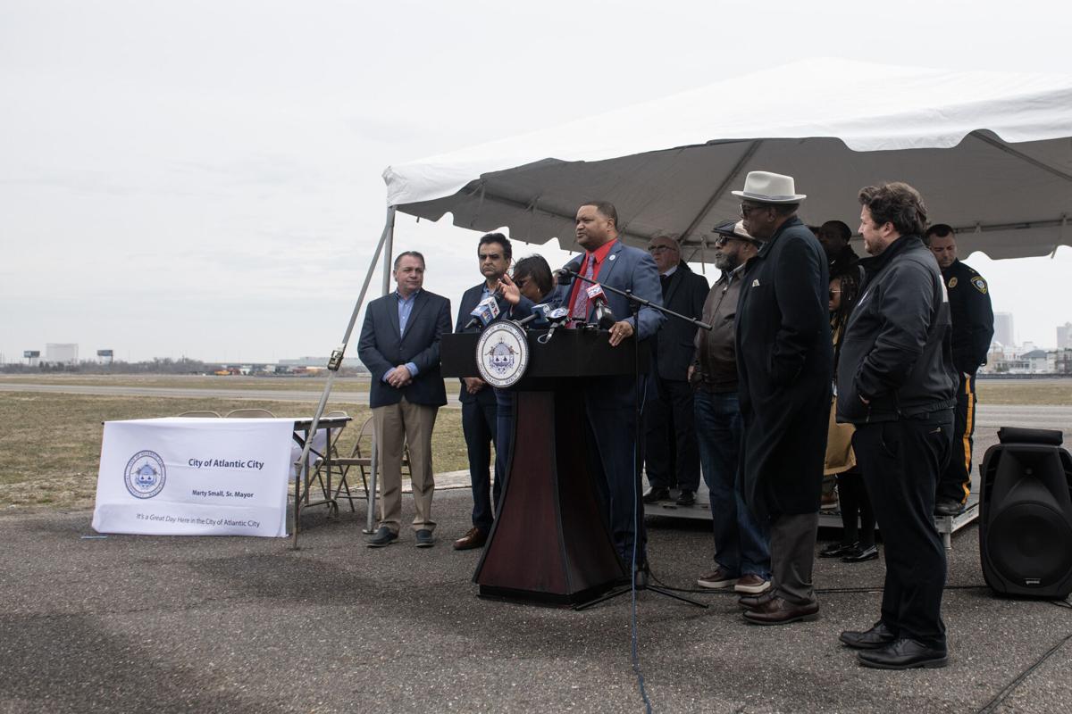 Site Of Bader Field In Atlantic City Could Soon Feature Race Track,  Housing, Stores, Other Attractions - CBS Philadelphia