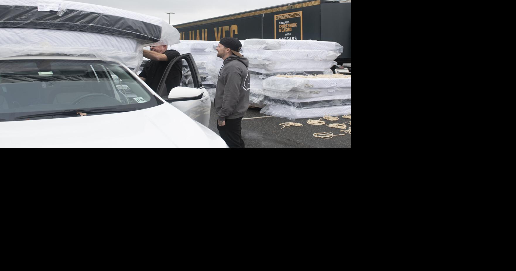 GALLERY Mattress giveaway for veterans, active military and first