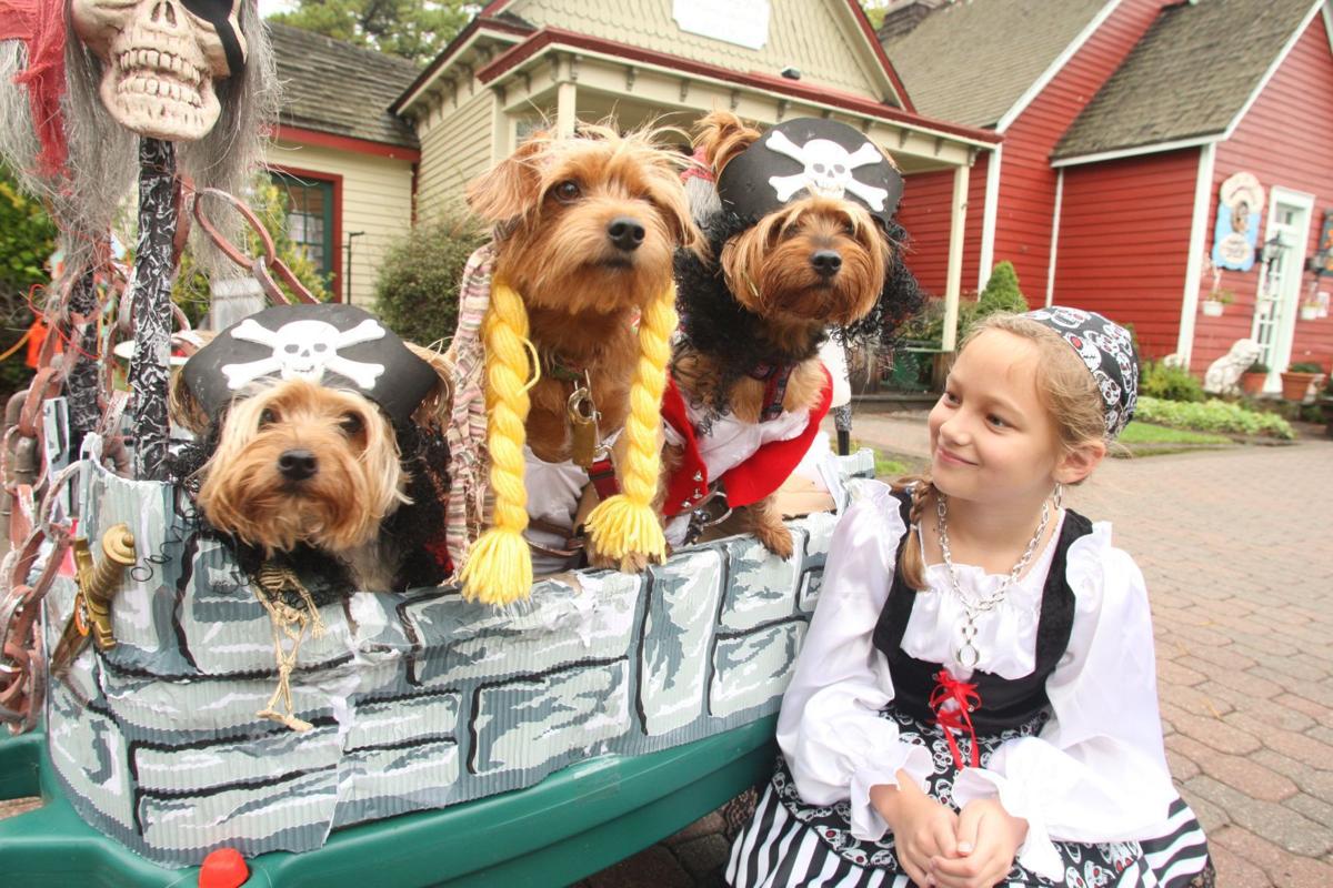 Smithville hosts Halloween pet parade Family Fun