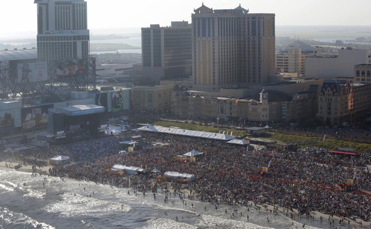 Jimmy Buffett Beach Concert