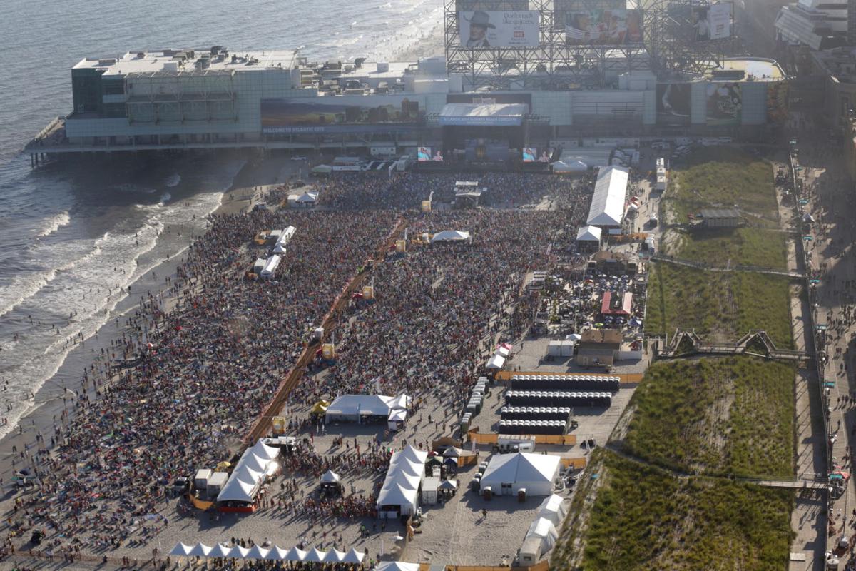 Jimmy Buffett Beach Concert