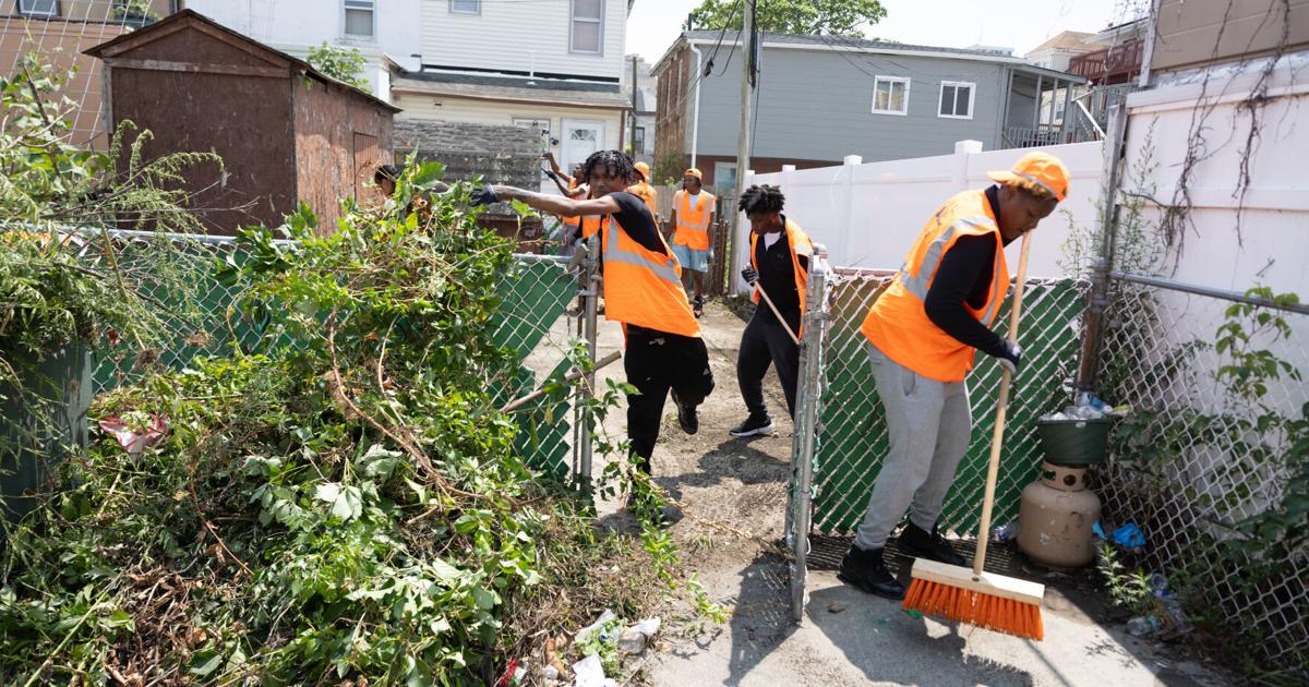 Free community cleanup program led by youths transforms properties in Atlantic City news image