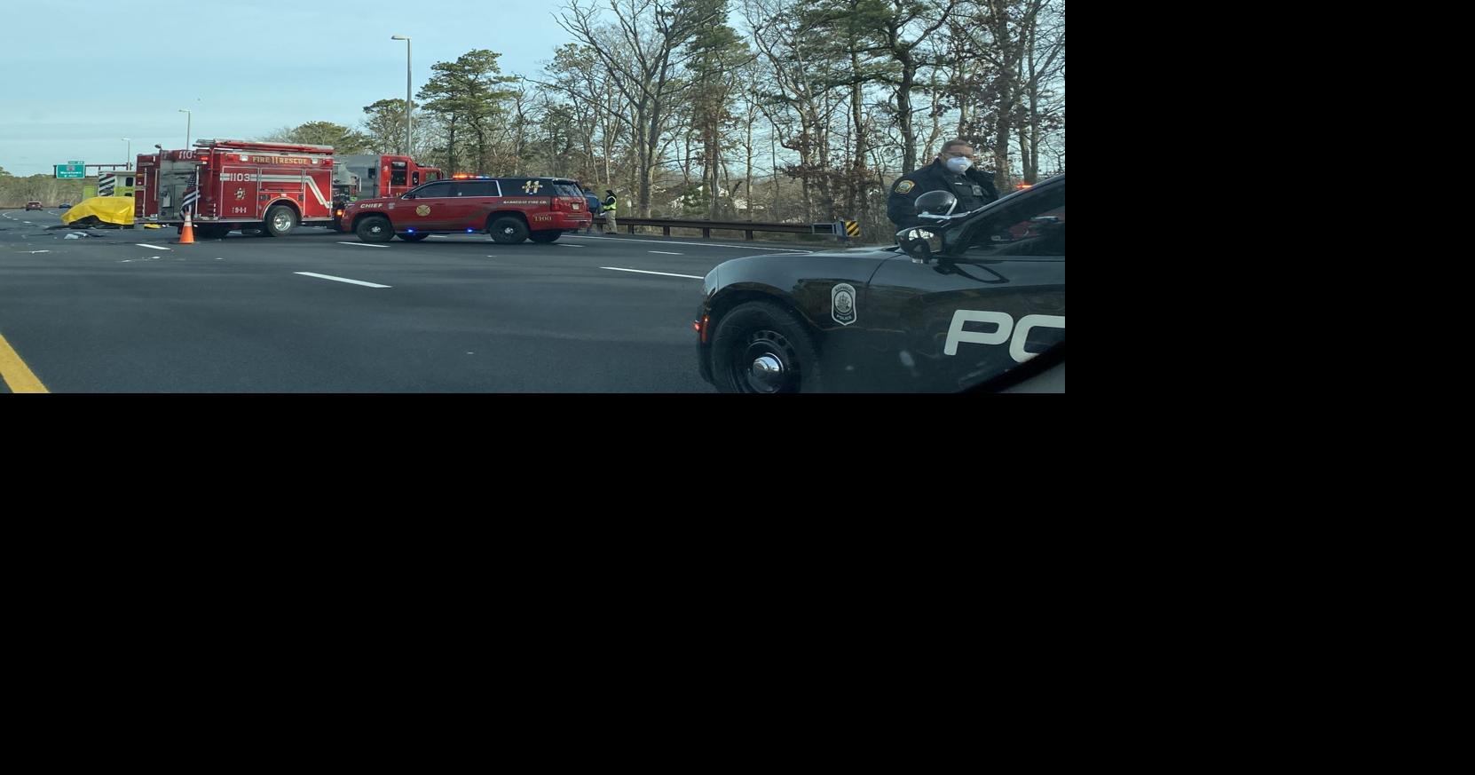 2 dead in fiery Garden State Parkway crash in Barnegat