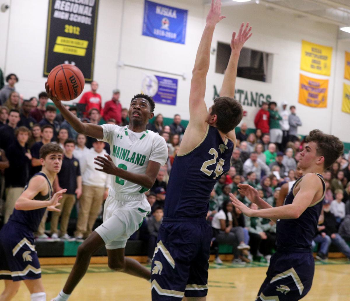 Tony Tamanini S Late 3s Help Mainland Rally Past Holy Spirit 37 32