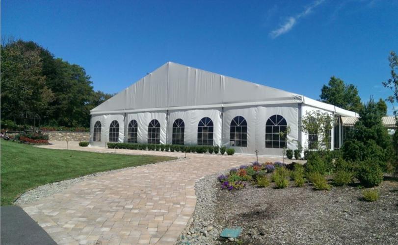 Green Tree Golf Course - Tent.JPG