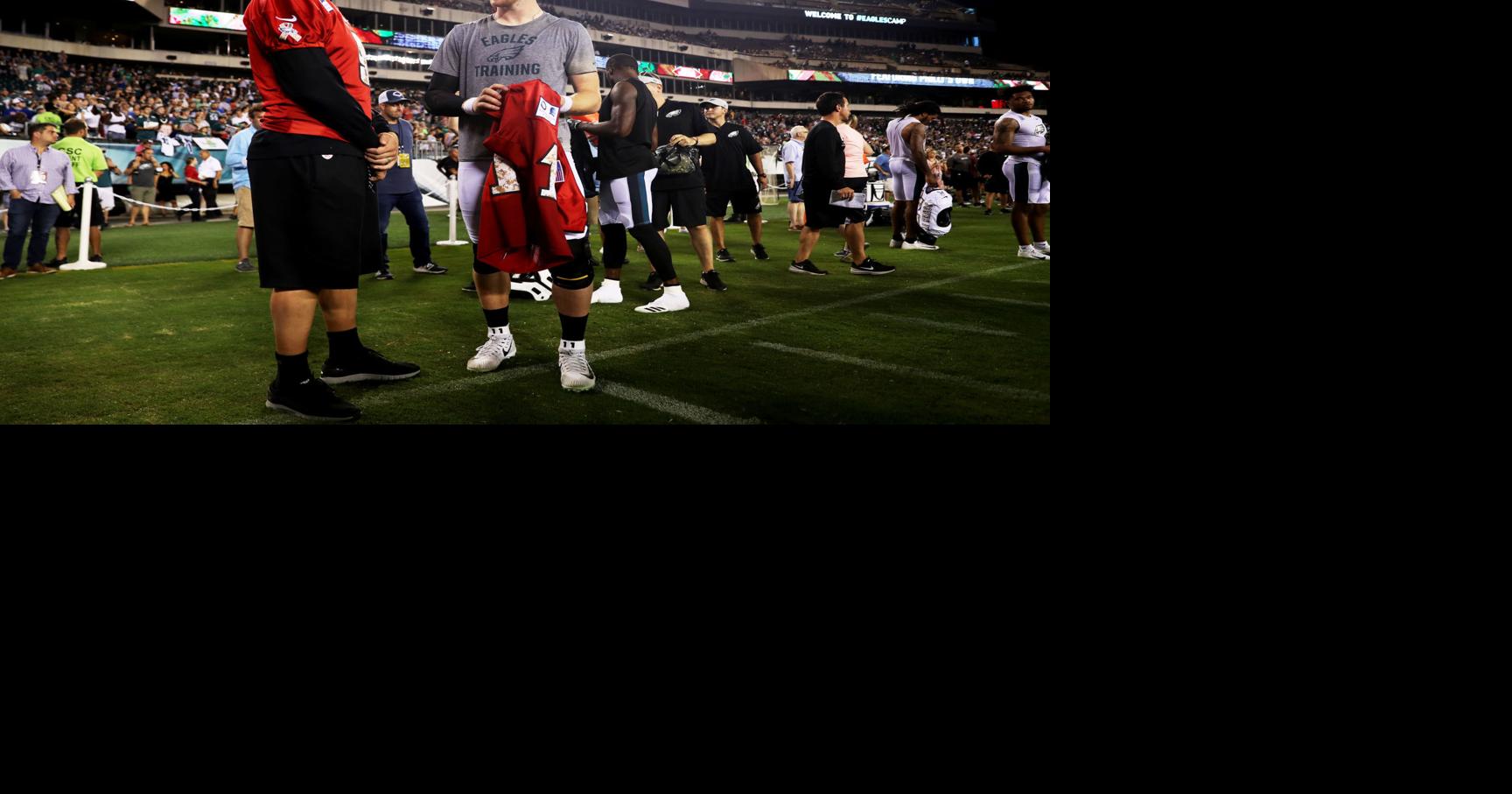 GALLERY Philadelphia Eagles open practice at Lincoln Financial Field