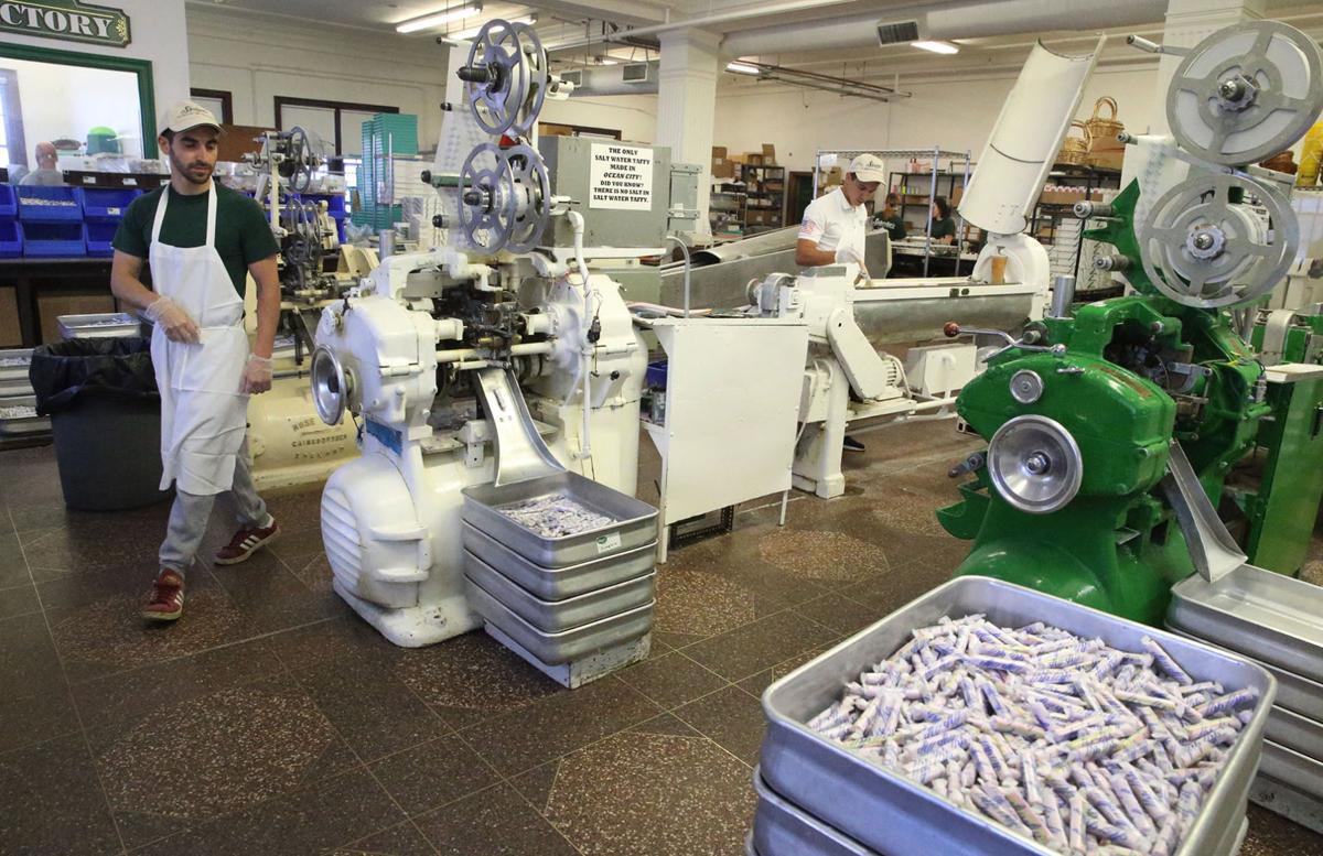 Taffy Making at Shriver's in Ocean City Photo Galleries