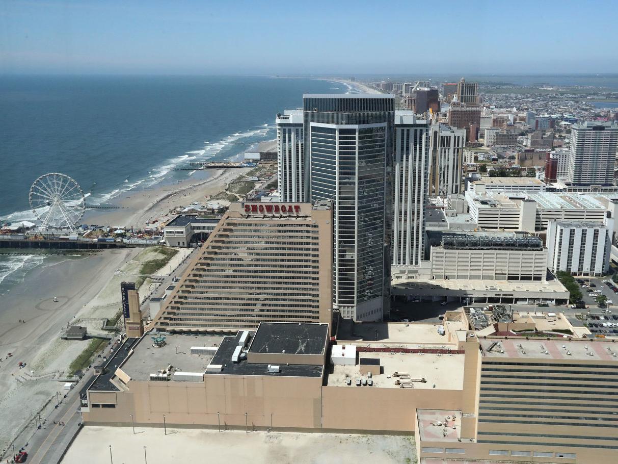 In Atlantic City Casinos Shed Jobs As Summer Wanes Casinos Tourism Pressofatlanticcity Com