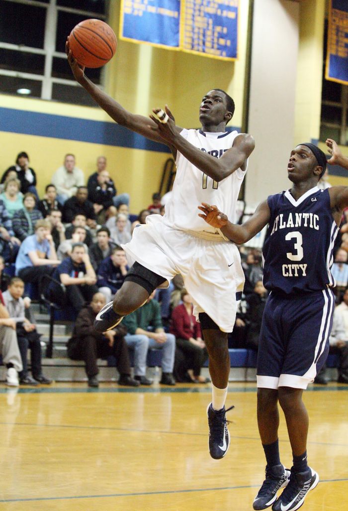 AC Holy Spirit boys basketball