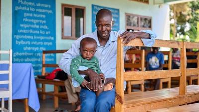 Building up Africa’s Health Care Network in the Fight Against Malaria to Bring Families Closer to Care