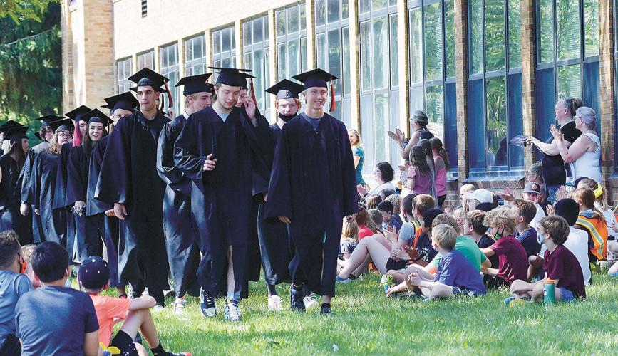 Graduating students take a victory lap | White Bear ...