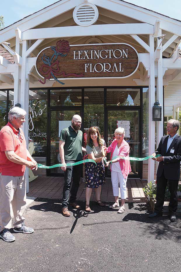 Neighborhood flower shop’s deep roots produce new blooms News