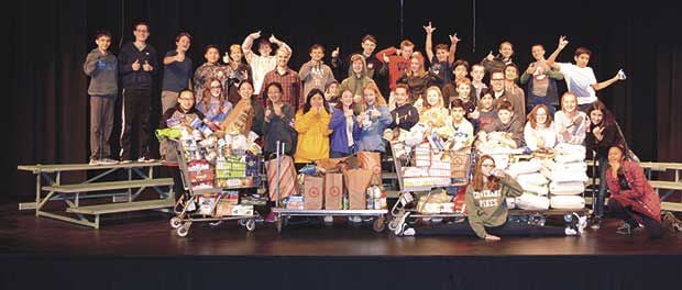 Everyone wins after Chippewa Middle School food drive competition