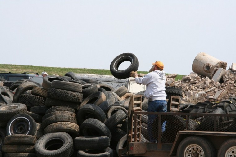 Residents get rid of junk for free