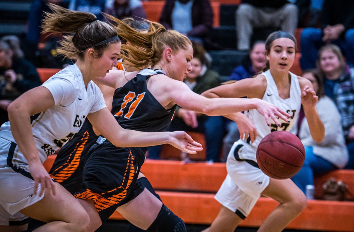 Basketball Bear Girls Lose To Tall East Ridge 37 30 Local