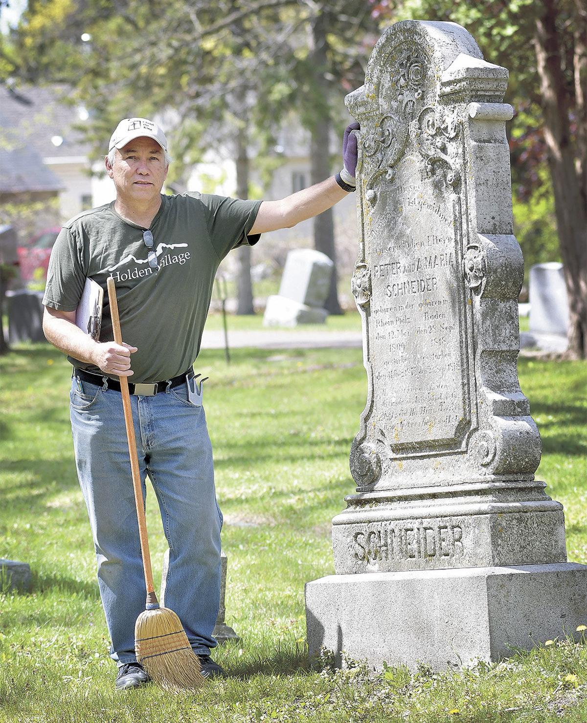 Grave Finder Has Penchant For Genealogy News Presspubs Com