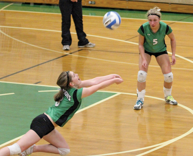 volleyball-closes-out-regular-season-local-presspubs