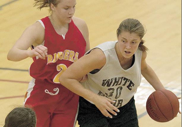 Bear Girl Cagers Win Pacesetter Minnesota Invitational Local