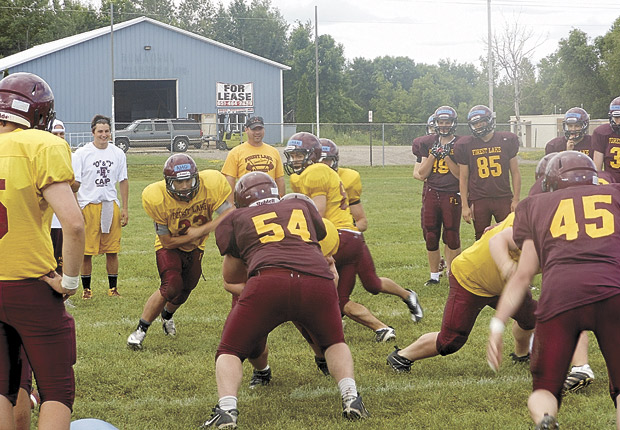 Wayzata High School football coach honored at Pro Bowl, invited to Super  Bowl