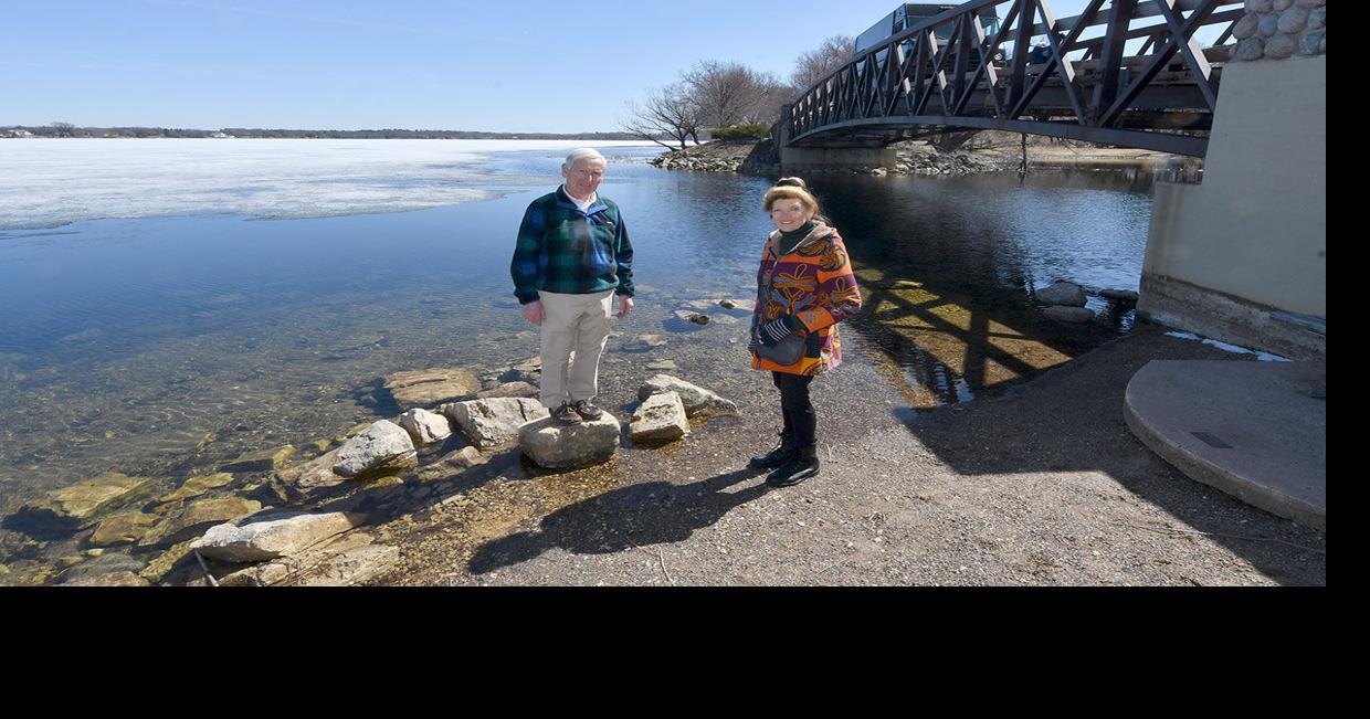 Longtime White Bear Lake ice-out historian passes torch | White Bear