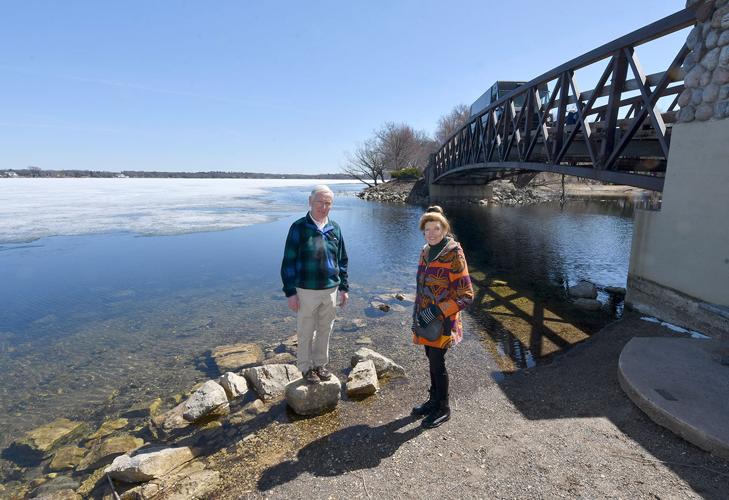 Longtime White Bear Lake iceout historian passes torch White Bear