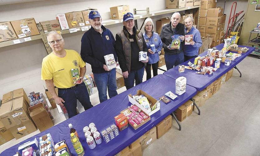 Distributing food to families in need Vadnais
