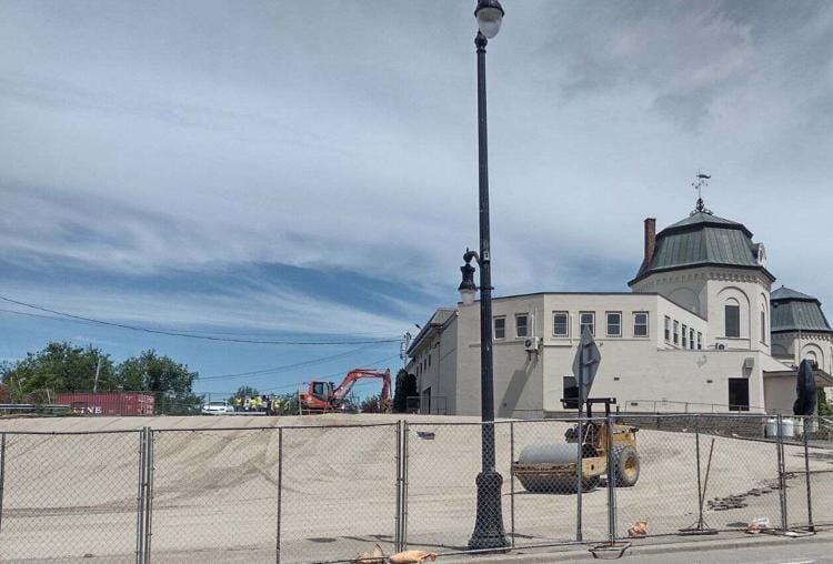 Malone trustees discuss Flanagan and Lashomb vacant lots