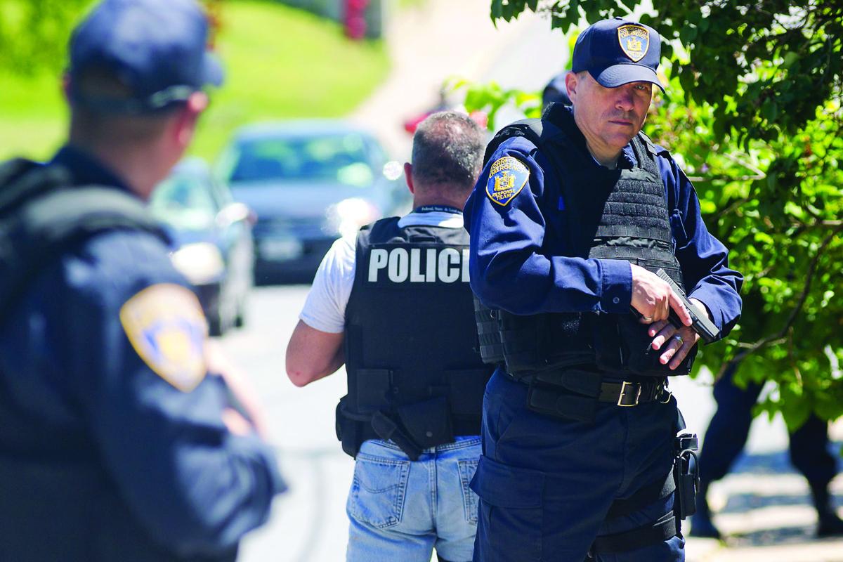 Photos Manhunt For Clinton Correctional Fugitives Gallery Pressrepublican Com