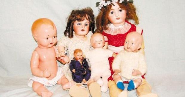 What is the difference between porcelain and bisque dolls? – JST Design