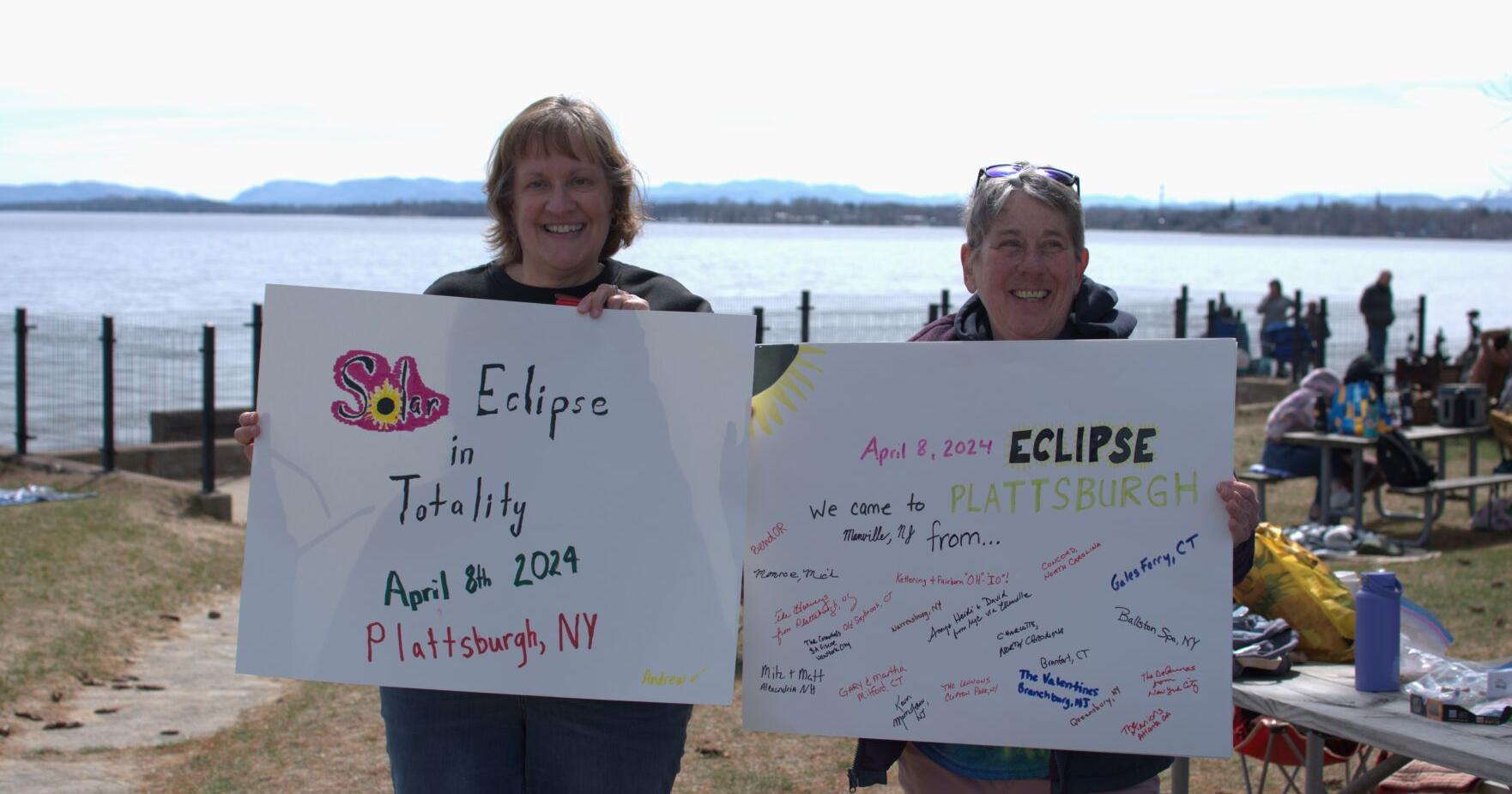 Solar eclipse draws thousands to beach, state park - Vimarsana News