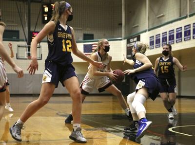 'Holiday Classic' girls basketball tournament tips off