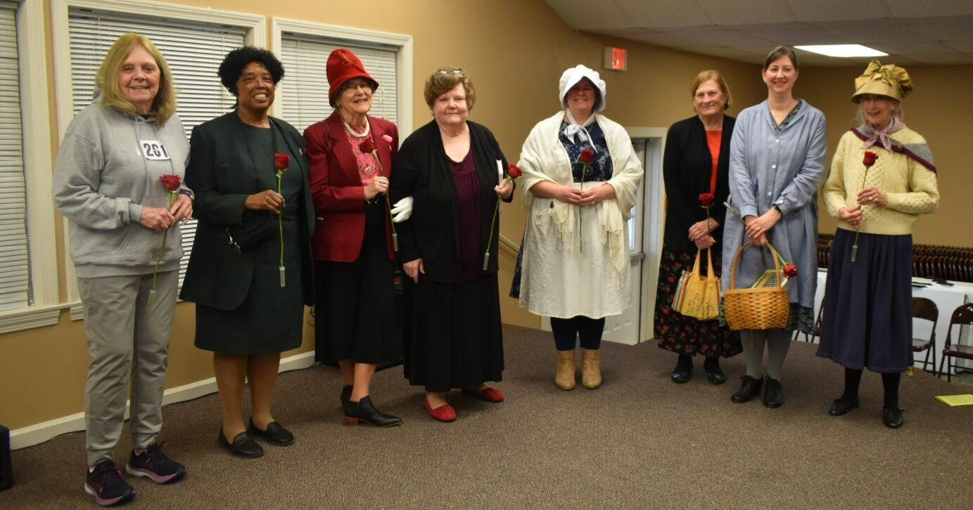 The Psi Chapter, Delta Kappa Gamma, Society Tea with Famous Ladies nets more than $1,300 - Vimarsana News
