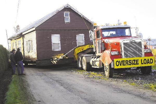 Coopersville Schoolhouse Regains Identity Local News Pressrepublican Com