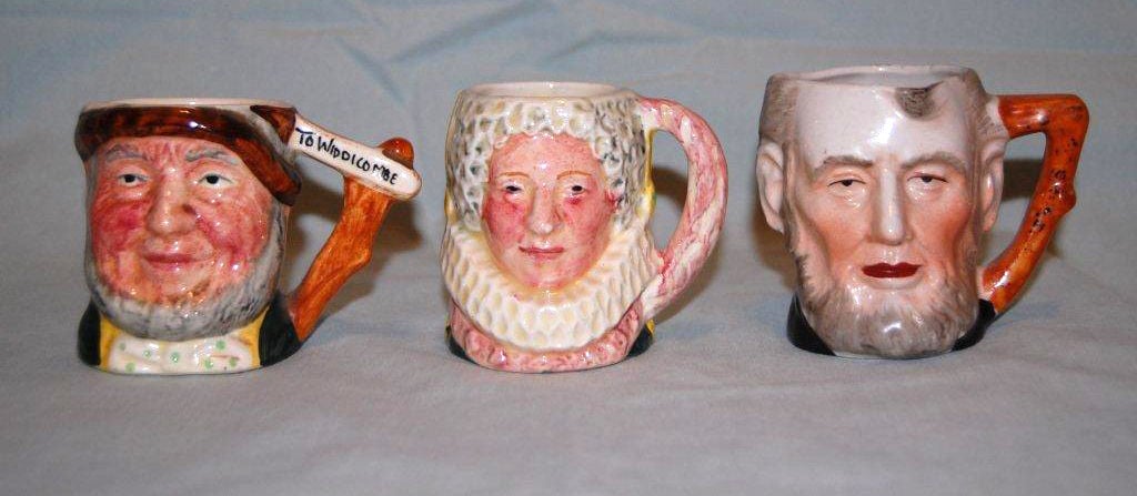 Miniature Toby jugs 2 vintage items from Japan